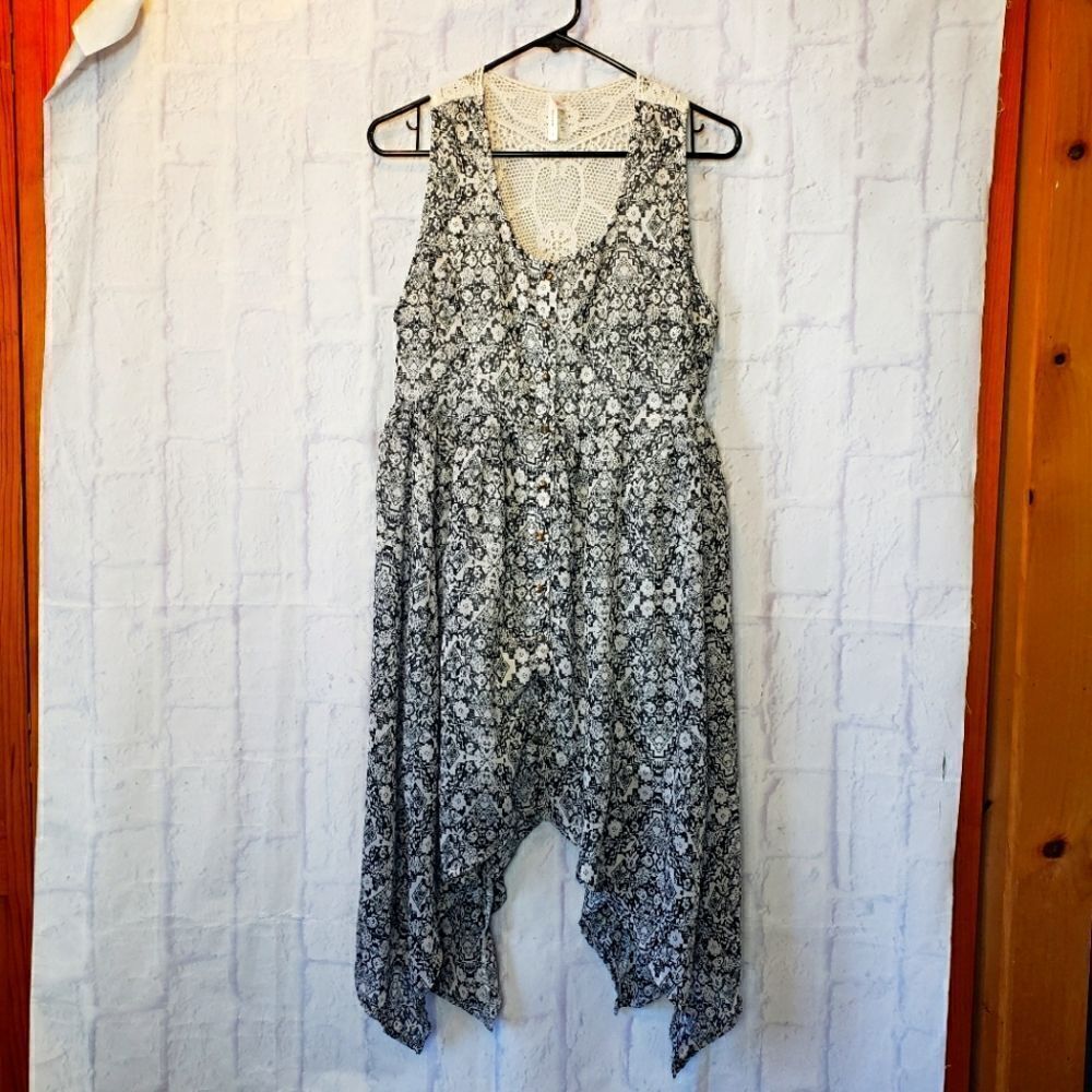 TRUE DESTINY Flowy Sleeveless Dress Crochet Back Handkerchief Hem